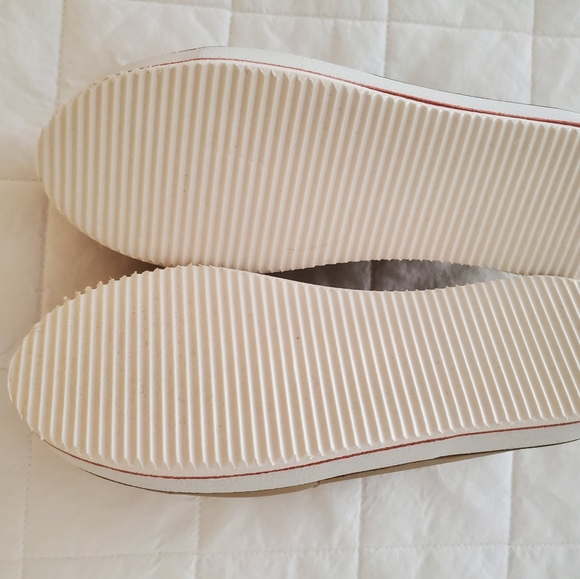 Shoes - Picture 3 of 3